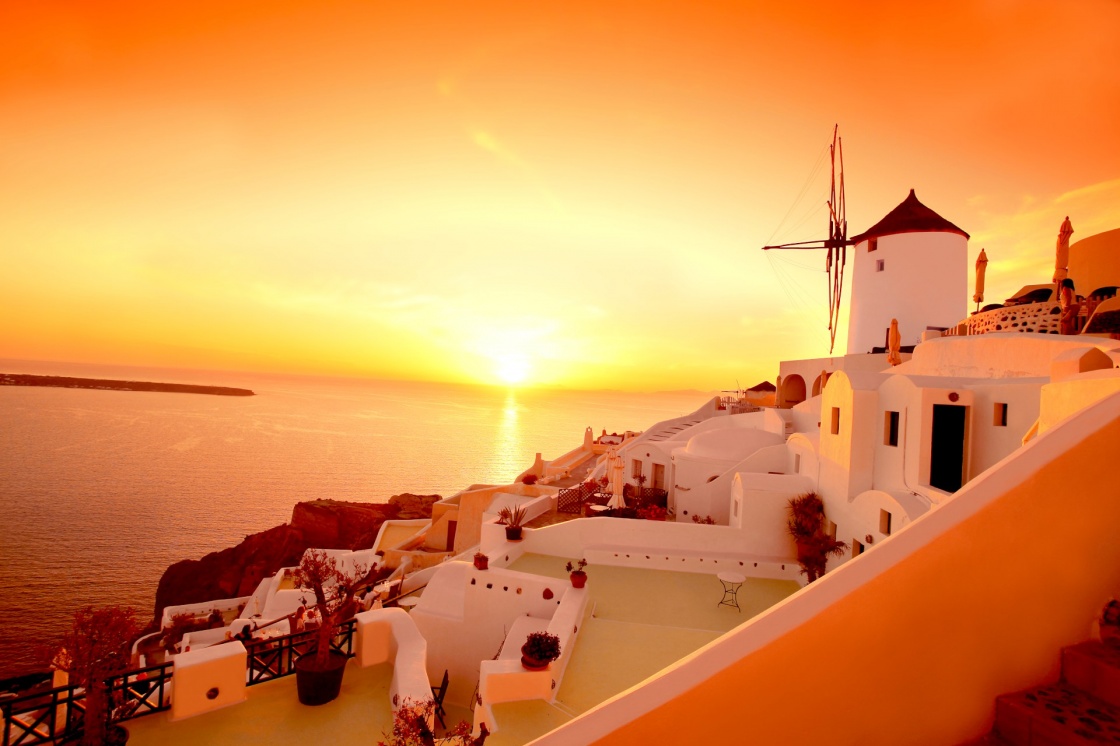 Erleben Sie den berühmtesten Sonnenuntergang der Welt in Santorini